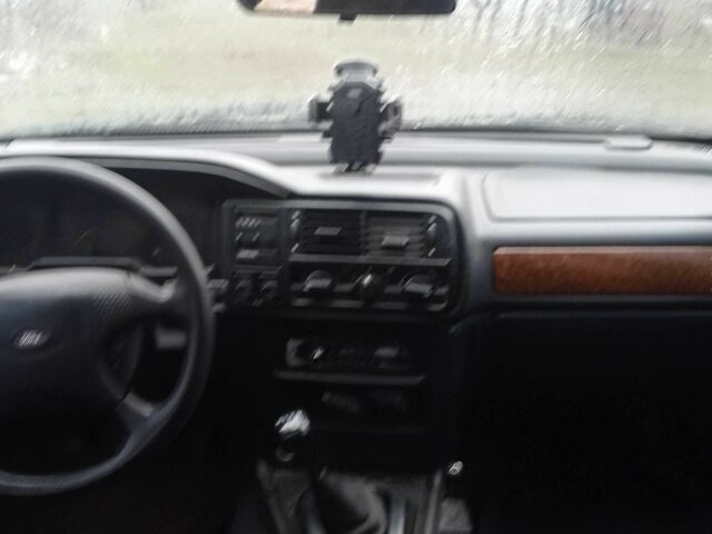 Черный Форд Скорпио, объемом двигателя 2.9 л и пробегом 200 тыс. км за 879 $, фото 5 на Automoto.ua