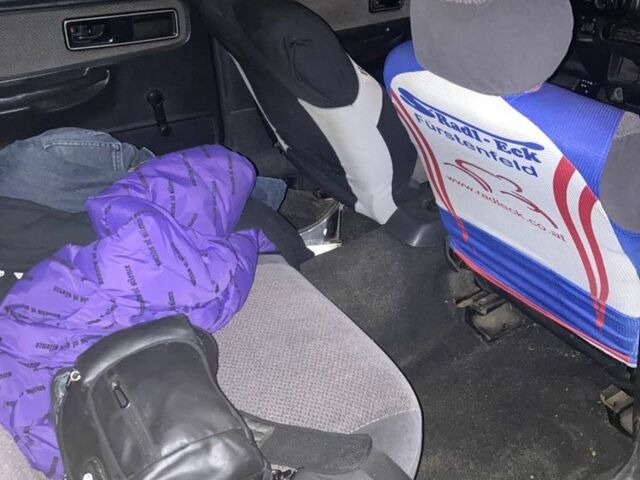 Чорний Форд Скорпіо, об'ємом двигуна 2 л та пробігом 310 тис. км за 645 $, фото 4 на Automoto.ua