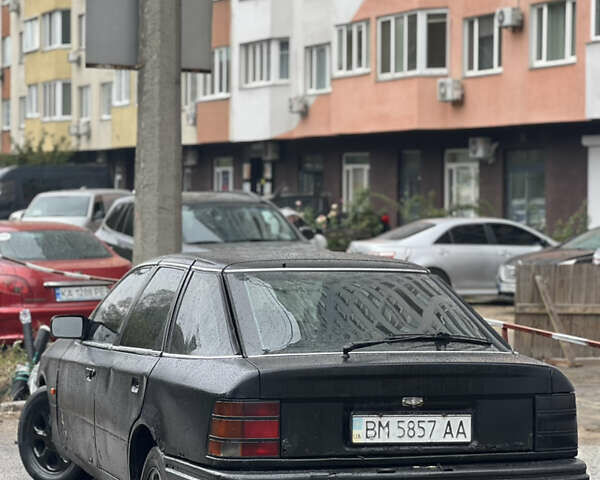 Черный Форд Скорпио, объемом двигателя 2 л и пробегом 180 тыс. км за 589 $, фото 2 на Automoto.ua