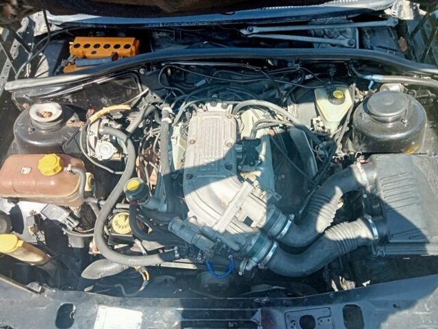 Черный Форд Скорпио, объемом двигателя 2.4 л и пробегом 320 тыс. км за 1550 $, фото 5 на Automoto.ua