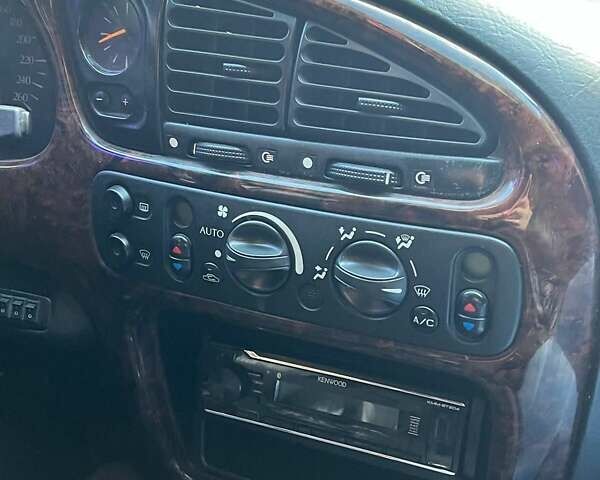 Чорний Форд Скорпіо, об'ємом двигуна 2 л та пробігом 240 тис. км за 2200 $, фото 2 на Automoto.ua