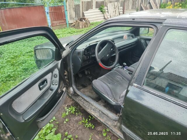 Черный Форд Скорпио, объемом двигателя 2 л и пробегом 2 тыс. км за 549 $, фото 2 на Automoto.ua