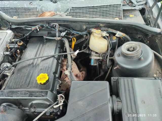 Черный Форд Скорпио, объемом двигателя 2 л и пробегом 2 тыс. км за 549 $, фото 6 на Automoto.ua