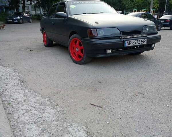 Черный Форд Скорпио, объемом двигателя 2.4 л и пробегом 360 тыс. км за 2200 $, фото 2 на Automoto.ua