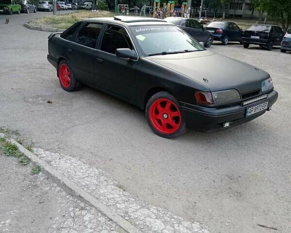 Черный Форд Скорпио, объемом двигателя 2.4 л и пробегом 360 тыс. км за 2200 $, фото 1 на Automoto.ua