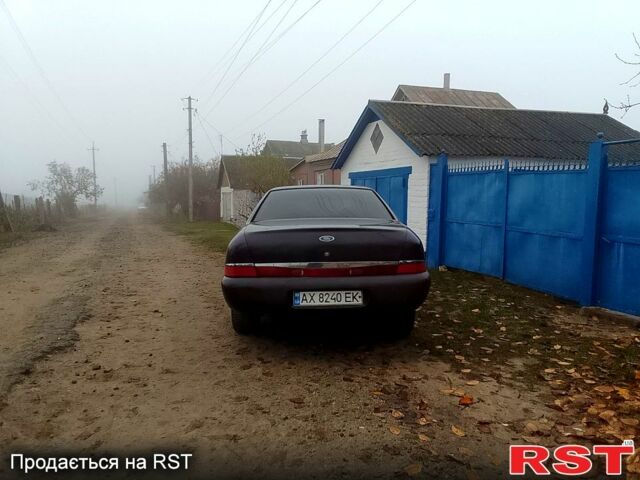 Фіолетовий Форд Скорпіо, об'ємом двигуна 2 л та пробігом 350 тис. км за 1400 $, фото 3 на Automoto.ua