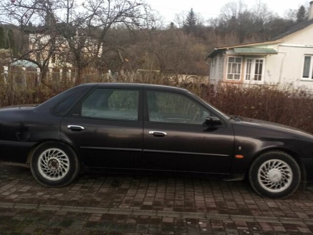 Фиолетовый Форд Скорпио, объемом двигателя 2 л и пробегом 312 тыс. км за 2200 $, фото 8 на Automoto.ua