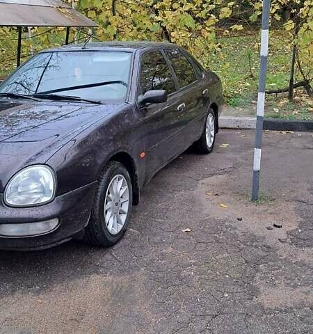 Фиолетовый Форд Скорпио, объемом двигателя 2 л и пробегом 350 тыс. км за 2200 $, фото 1 на Automoto.ua