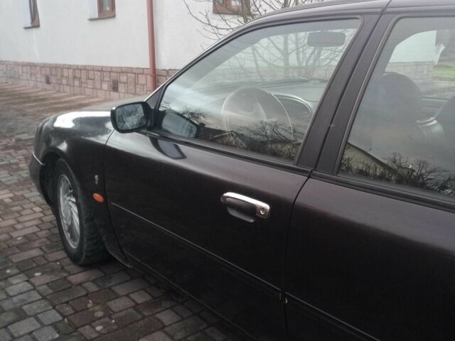 Фиолетовый Форд Скорпио, объемом двигателя 2 л и пробегом 312 тыс. км за 2200 $, фото 3 на Automoto.ua