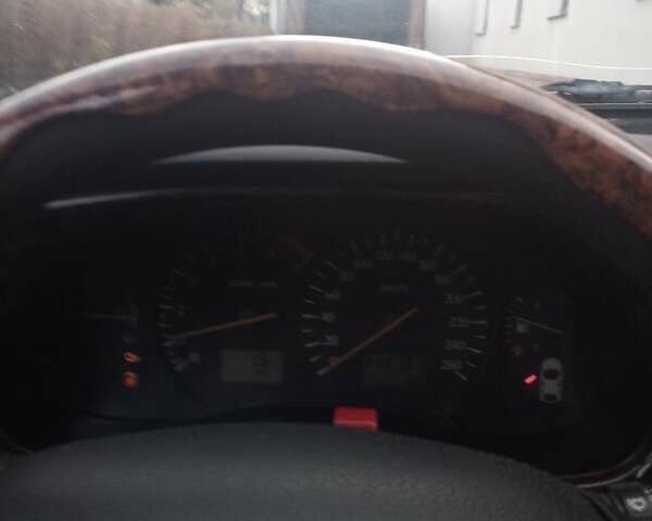 Фиолетовый Форд Скорпио, объемом двигателя 2 л и пробегом 312 тыс. км за 2200 $, фото 3 на Automoto.ua