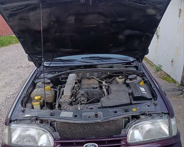 Форд Скорпіо 1994 у Броварах на Automoto.ua Фіолетовий Форд Скорпіо, об'ємом двигуна 2 л та пробігом 277 тис. км за 1700 $, фото 6 на Automoto.ua