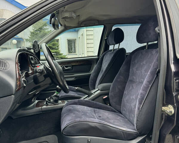 Коричневий Форд Скорпіо, об'ємом двигуна 2 л та пробігом 250 тис. км за 2499 $, фото 19 на Automoto.ua
