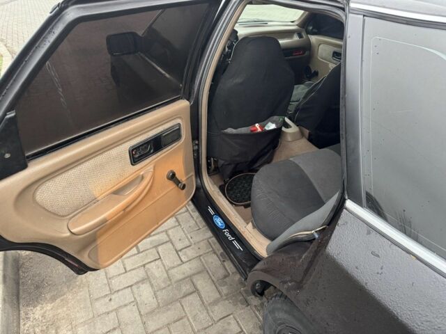 Коричневый Форд Скорпио, объемом двигателя 2 л и пробегом 300 тыс. км за 1500 $, фото 12 на Automoto.ua