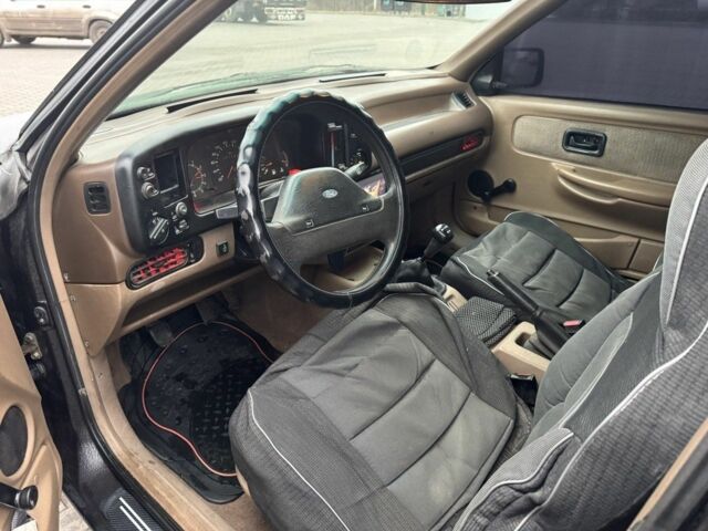 Коричневый Форд Скорпио, объемом двигателя 2 л и пробегом 300 тыс. км за 1500 $, фото 10 на Automoto.ua