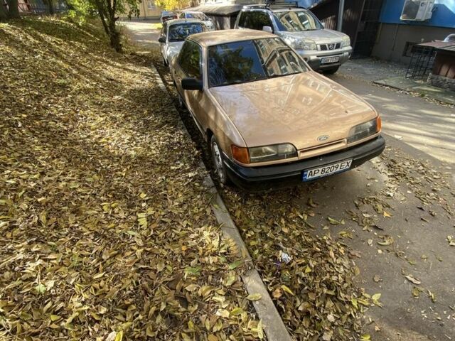 Коричневый Форд Скорпио, объемом двигателя 2 л и пробегом 300 тыс. км за 850 $, фото 5 на Automoto.ua