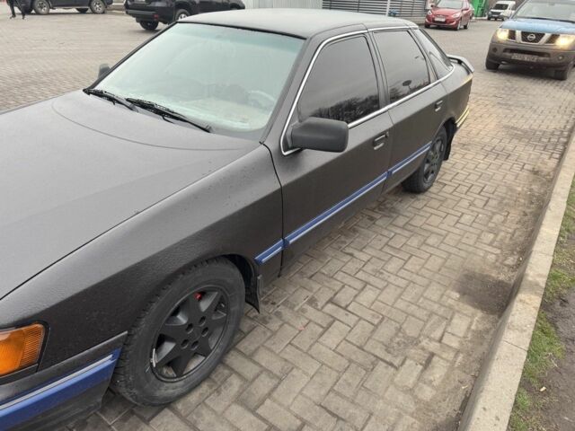 Коричневый Форд Скорпио, объемом двигателя 2 л и пробегом 300 тыс. км за 1500 $, фото 2 на Automoto.ua