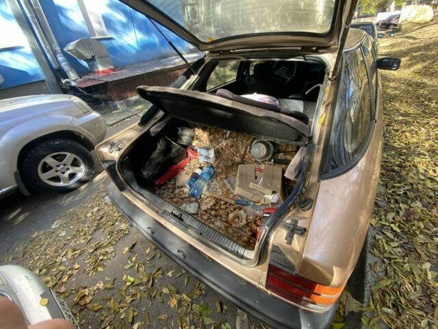 Коричневый Форд Скорпио, объемом двигателя 2 л и пробегом 300 тыс. км за 850 $, фото 10 на Automoto.ua