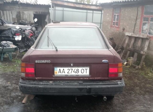 Форд Скорпио 1986 в Сумах на Automoto.ua Красный Форд Скорпио, объемом двигателя 2 л и пробегом 248 тыс. км за 1901 $, фото 3 на Automoto.ua