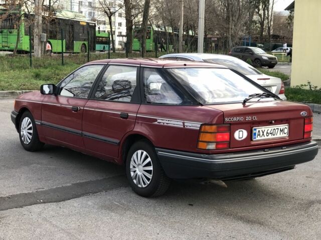 Красный Форд Скорпио, объемом двигателя 2 л и пробегом 250 тыс. км за 1500 $, фото 4 на Automoto.ua