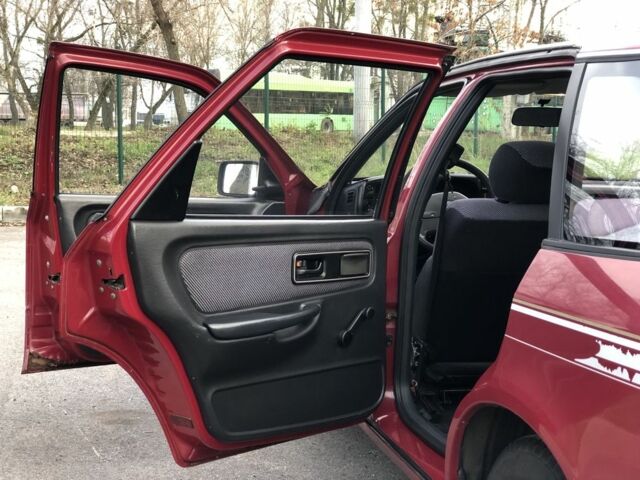 Красный Форд Скорпио, объемом двигателя 2 л и пробегом 250 тыс. км за 1500 $, фото 8 на Automoto.ua