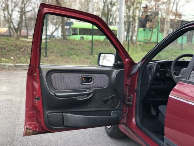 Красный Форд Скорпио, объемом двигателя 2 л и пробегом 250 тыс. км за 1500 $, фото 7 на Automoto.ua