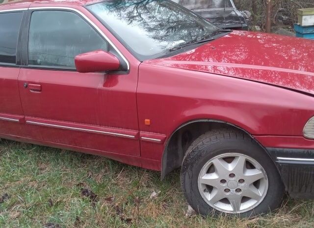 Красный Форд Скорпио, объемом двигателя 2 л и пробегом 100 тыс. км за 1063 $, фото 2 на Automoto.ua