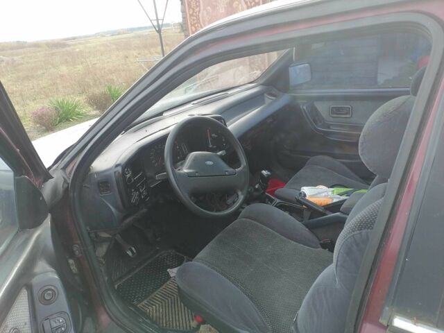 Красный Форд Скорпио, объемом двигателя 2.4 л и пробегом 3 тыс. км за 420 $, фото 1 на Automoto.ua