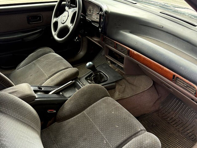 Форд Скорпио 1987 в Киеве на Automoto.ua Красный Форд Скорпио, объемом двигателя 2 л и пробегом 777 тыс. км за 650 $, фото 3 на Automoto.ua