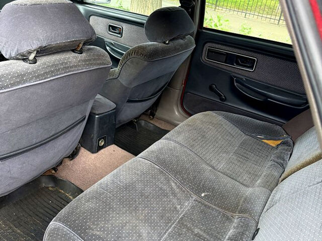 Форд Скорпио 1987 в Киеве на Automoto.ua Красный Форд Скорпио, объемом двигателя 2 л и пробегом 777 тыс. км за 650 $, фото 2 на Automoto.ua