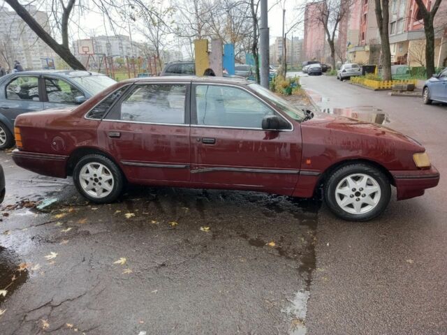 Красный Форд Скорпио, объемом двигателя 2.4 л и пробегом 228 тыс. км за 750 $, фото 4 на Automoto.ua