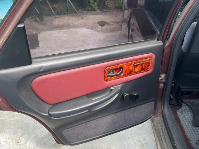 Красный Форд Скорпио, объемом двигателя 2 л и пробегом 230 тыс. км за 1300 $, фото 6 на Automoto.ua