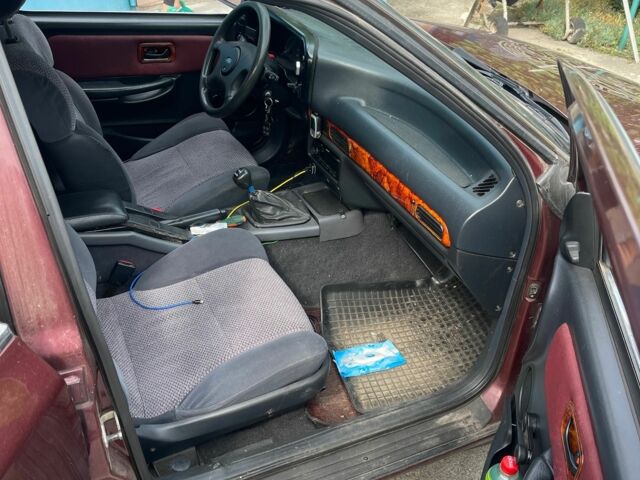 Красный Форд Скорпио, объемом двигателя 2 л и пробегом 230 тыс. км за 1300 $, фото 3 на Automoto.ua