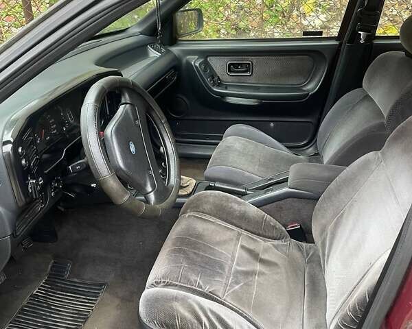 Красный Форд Скорпио, объемом двигателя 2.9 л и пробегом 400 тыс. км за 1000 $, фото 5 на Automoto.ua