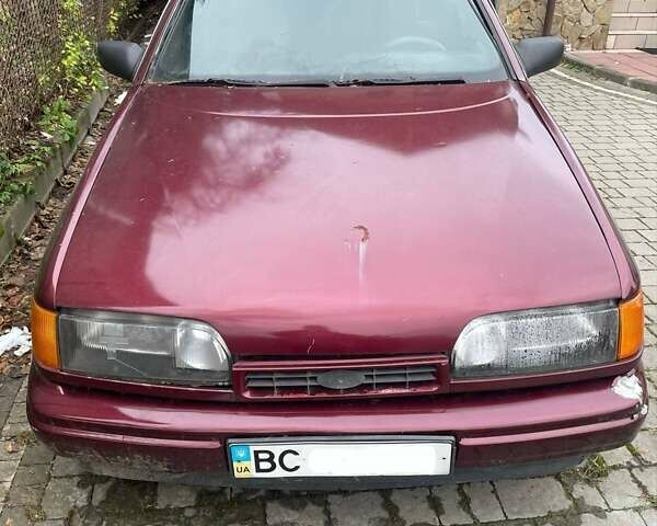 Красный Форд Скорпио, объемом двигателя 2.9 л и пробегом 400 тыс. км за 1000 $, фото 4 на Automoto.ua