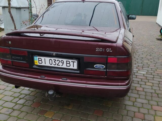 Красный Форд Скорпио, объемом двигателя 2.9 л и пробегом 300 тыс. км за 2000 $, фото 1 на Automoto.ua