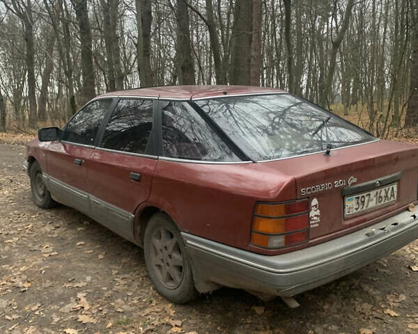 Красный Форд Скорпио, объемом двигателя 2 л и пробегом 111 тыс. км за 600 $, фото 4 на Automoto.ua