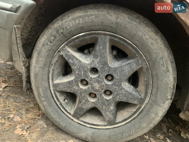 Красный Форд Скорпио, объемом двигателя 2 л и пробегом 111 тыс. км за 600 $, фото 13 на Automoto.ua