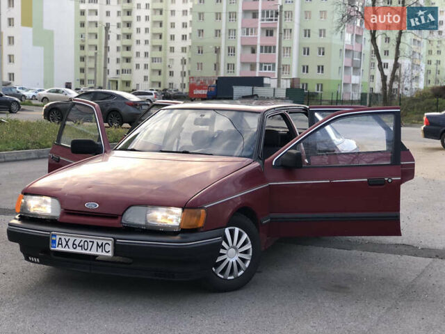 Красный Форд Скорпио, объемом двигателя 2 л и пробегом 178 тыс. км за 1500 $, фото 18 на Automoto.ua