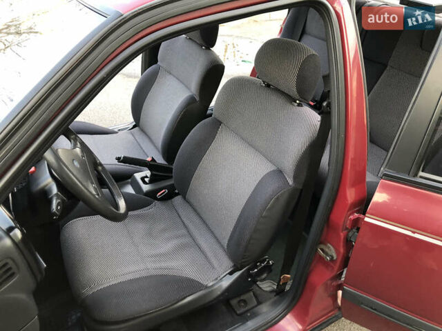 Красный Форд Скорпио, объемом двигателя 2 л и пробегом 178 тыс. км за 1500 $, фото 50 на Automoto.ua