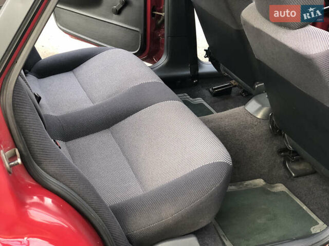 Красный Форд Скорпио, объемом двигателя 2 л и пробегом 178 тыс. км за 1500 $, фото 13 на Automoto.ua
