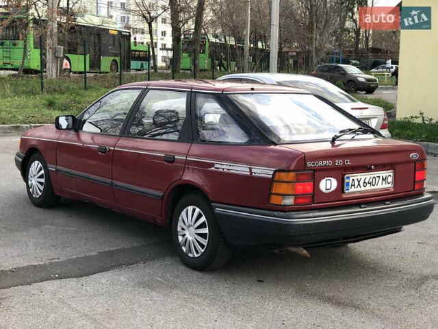 Красный Форд Скорпио, объемом двигателя 2 л и пробегом 178 тыс. км за 1500 $, фото 5 на Automoto.ua