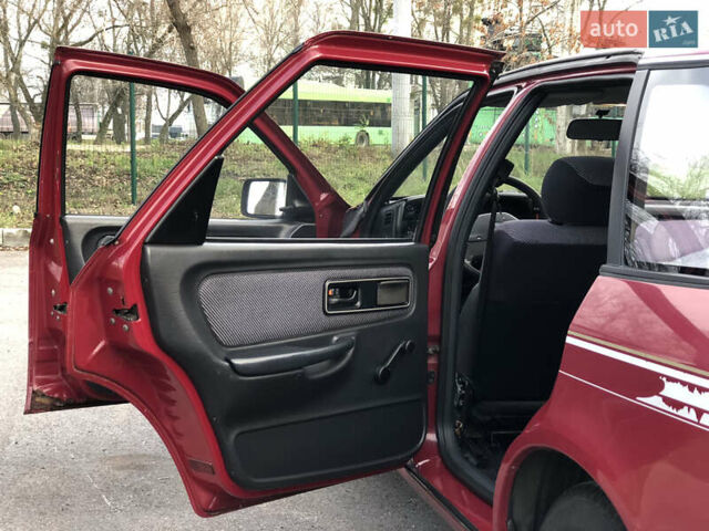 Красный Форд Скорпио, объемом двигателя 2 л и пробегом 178 тыс. км за 1500 $, фото 9 на Automoto.ua