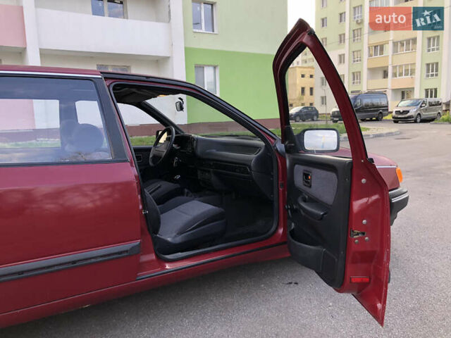 Красный Форд Скорпио, объемом двигателя 2 л и пробегом 178 тыс. км за 1500 $, фото 43 на Automoto.ua