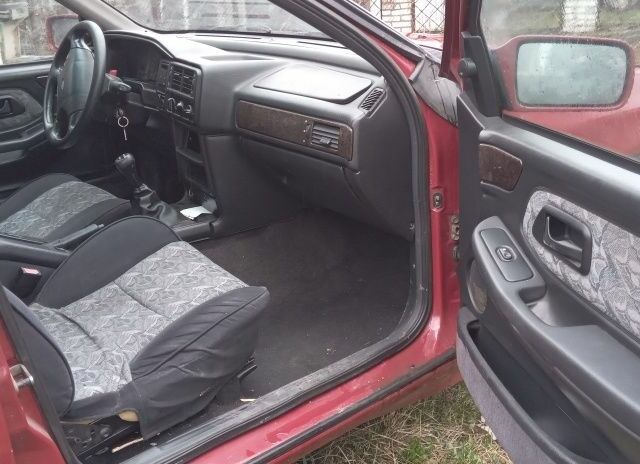 Червоний Форд Скорпіо, об'ємом двигуна 2 л та пробігом 100 тис. км за 1063 $, фото 5 на Automoto.ua