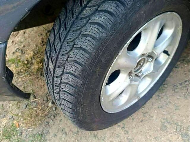 Форд Скорпио, объемом двигателя 2 л и пробегом 300 тыс. км за 810 $, фото 6 на Automoto.ua