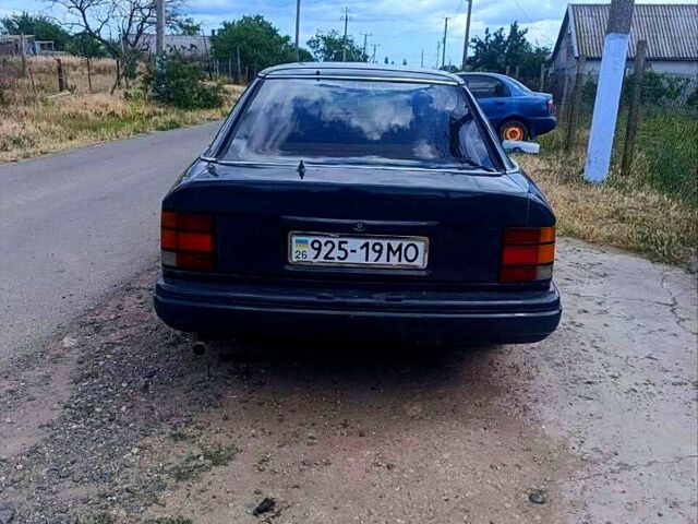 Форд Скорпио, объемом двигателя 2 л и пробегом 300 тыс. км за 810 $, фото 3 на Automoto.ua