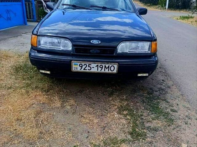 Форд Скорпио, объемом двигателя 2 л и пробегом 300 тыс. км за 810 $, фото 1 на Automoto.ua