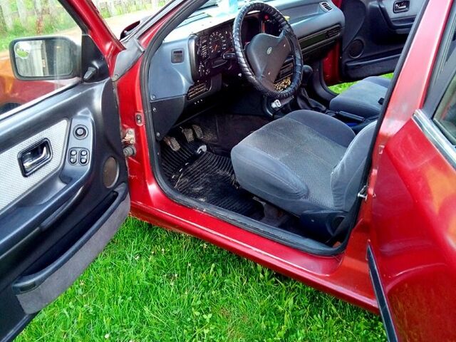 Форд Скорпио, объемом двигателя 2 л и пробегом 200 тыс. км за 900 $, фото 4 на Automoto.ua