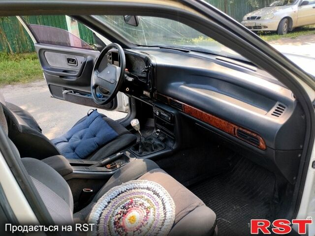 Форд Скорпіо, об'ємом двигуна 2 л та пробігом 0 тис. км за 850 $, фото 6 на Automoto.ua