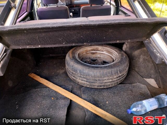 Форд Скорпіо, об'ємом двигуна 2 л та пробігом 0 тис. км за 850 $, фото 8 на Automoto.ua